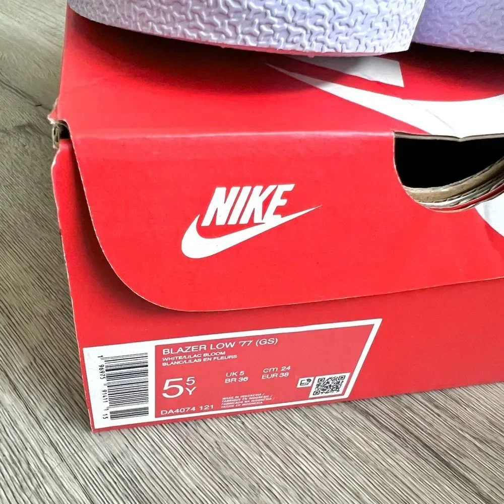 Nike Blazer Low 77 Sneaker - White/Lilac Purple - Size 5.5Y youth, 7 women’s - Picture 5 of 8